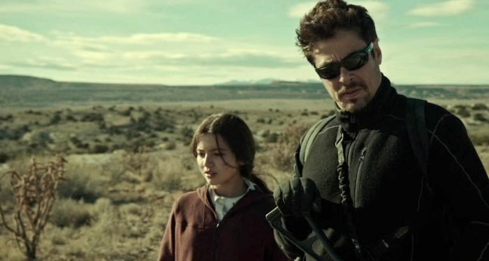 Peli o Manta. Sicario 2. Benicio del Toro, Isabela Moner