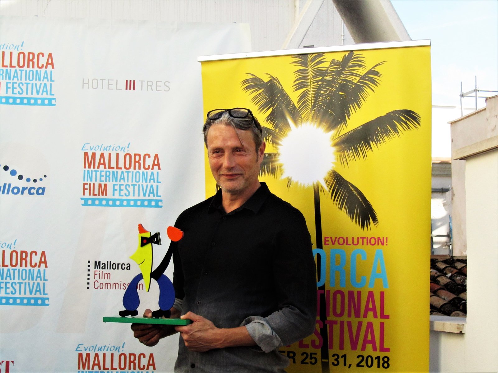 Peli o Manta. Mads Mikkelsen. Imagen destacada