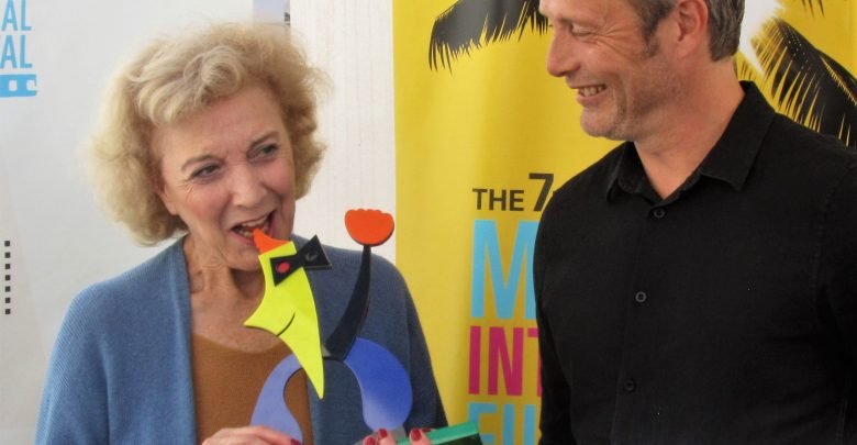 Peli o Manta. Marisa Paredes con hambre