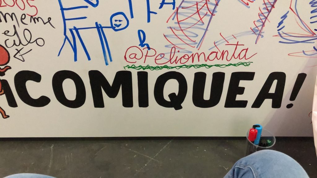 Peli o Manta. Viviendo (en) el saló del cómic. Espacio creativo.