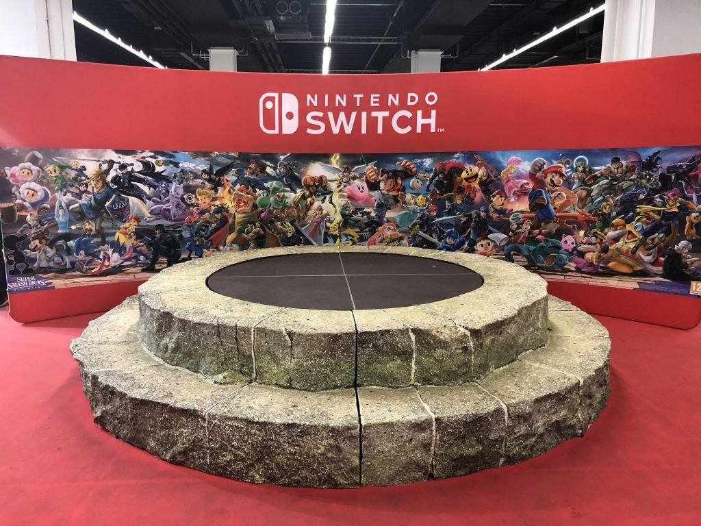 Peli o Manta. Viviendo (en) el saló del cómic. Nintendo Switch mural