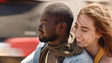 peli o manta. el viaje de marta. pareja en moto