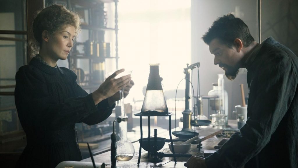 Peli o manta. Madame Curie. Los Curie