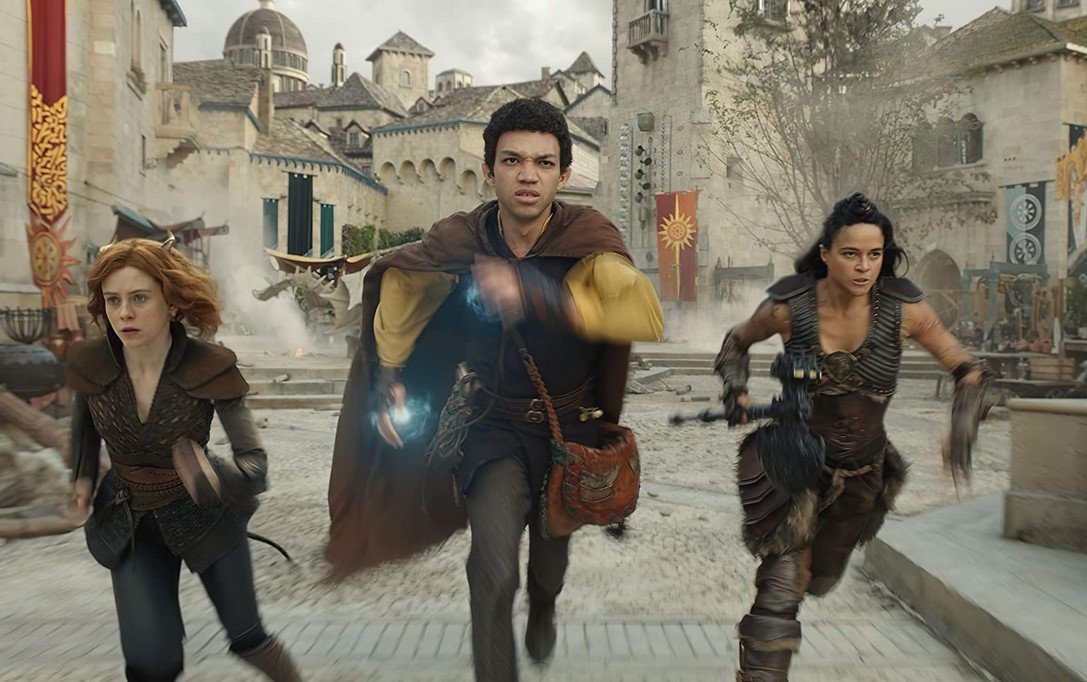 Peli o manta. Dungeons & Dragons Honor entre Ladrones. Ataque